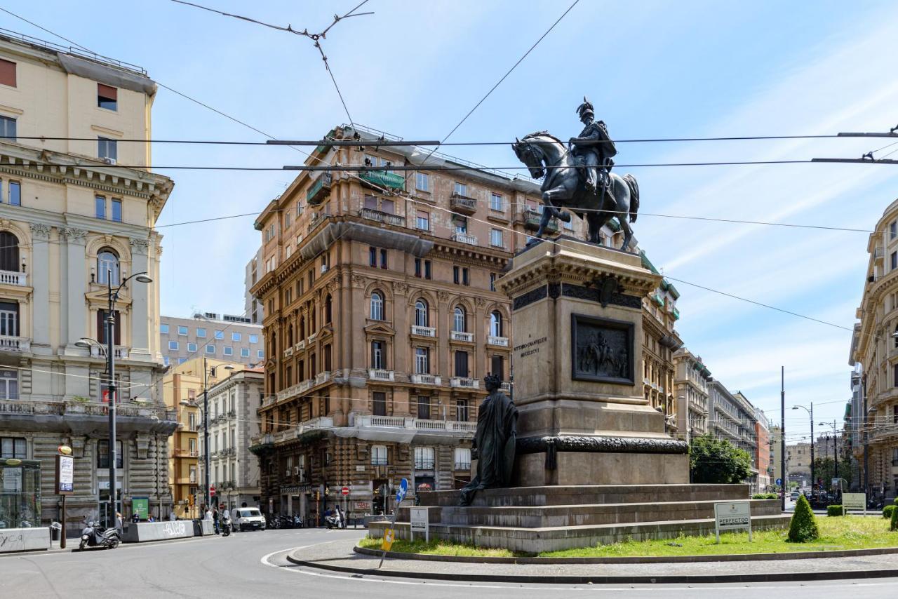 Готель Napoliving Екстер'єр фото