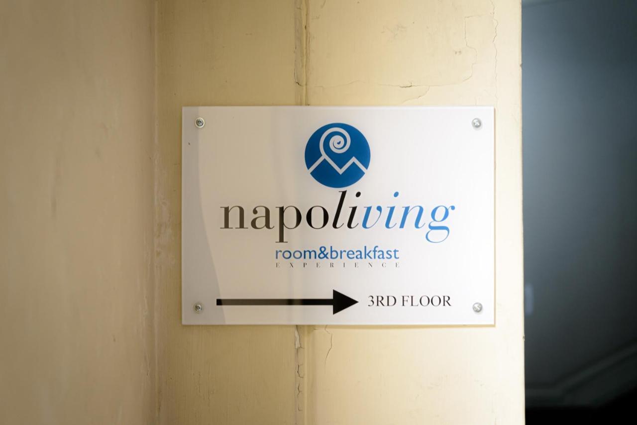 Готель Napoliving Екстер'єр фото